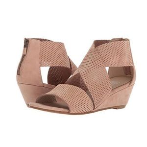 Eileen Fisher KES2 Perforated Nubuck Sandals, 7.5, NWT, Wheat